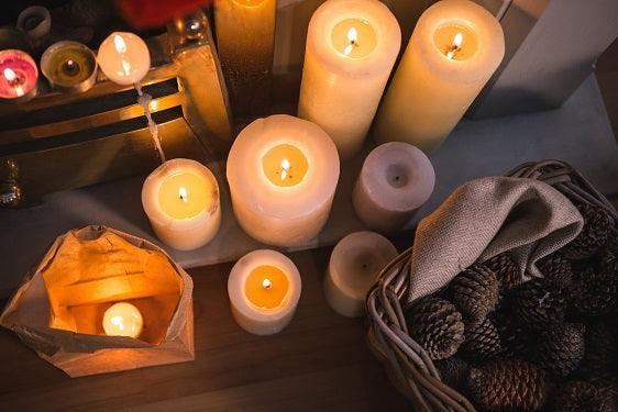 Accessoires spirituels pour la magie et le spiritisme, parfaits pour vos rituels mystiques.