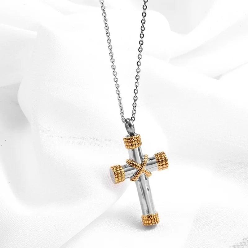 Collier Croix Inversée - Pendentif en Acier Inoxydable pour Pouvoir Spirituel et Mystique - Variante