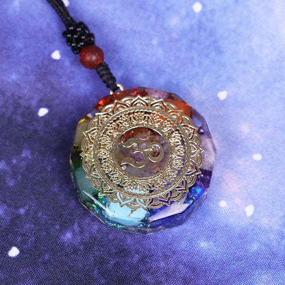 Pendentif Orgonite OM - Collier Géométrie Sacrée et Énergie Chakra pour Méditation