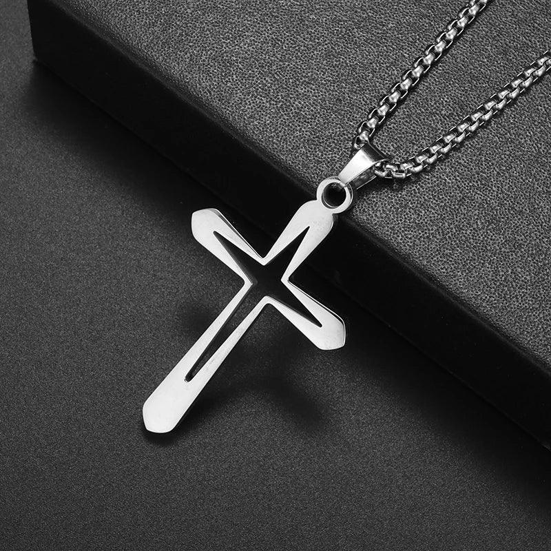 Collier Croix Inversée - Pendentif en Acier Inoxydable pour Pouvoir Spirituel et Mystique - Variante