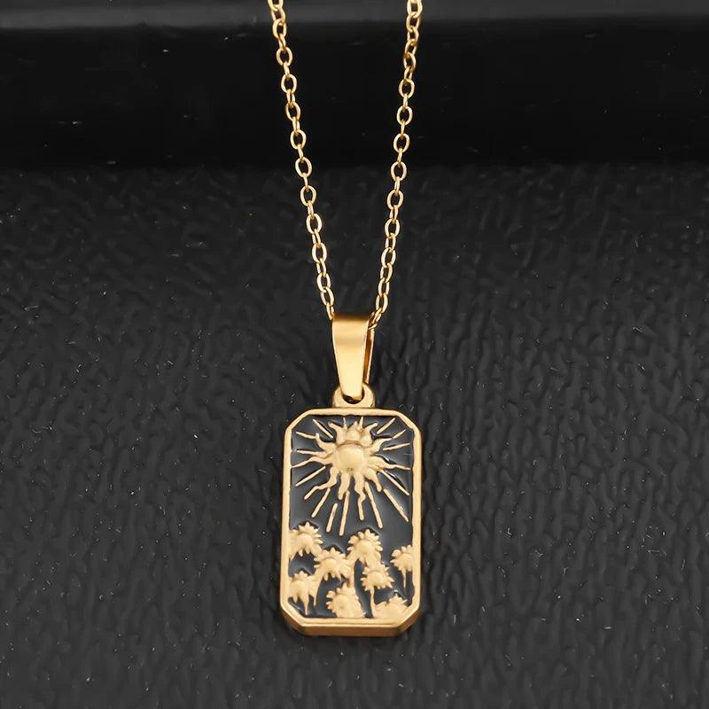 Collier Carte de Tarot en Acier Inoxydable - Pendentif Étoile et Soleil pour Femme