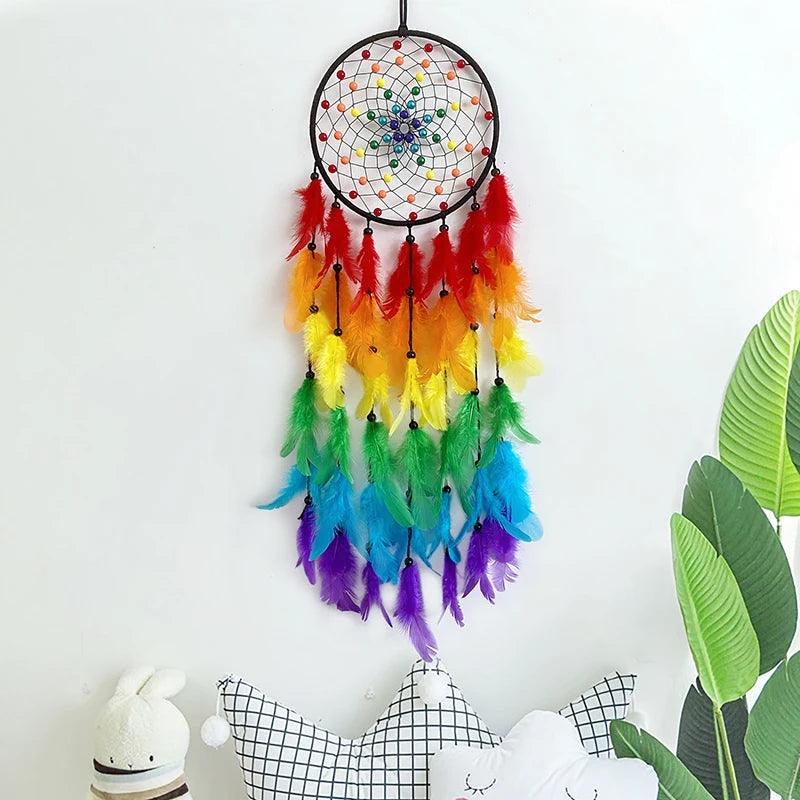 Attrape-Rêves en Plumes Colorées - Décoration Murale Artisanale pour Ambiance Mystique