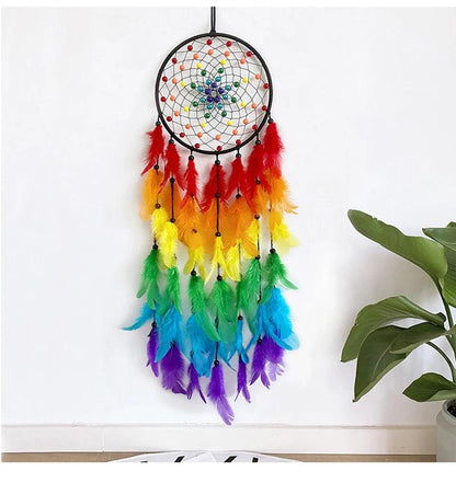 Attrape-Rêves en Plumes Colorées - Décoration Murale Artisanale pour Ambiance Mystique