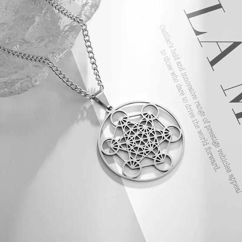 Collier Fleur de Vie et Chakra - Pendentif Spirituel en Acier Inoxydable et Géométrie Sacrée - Variante