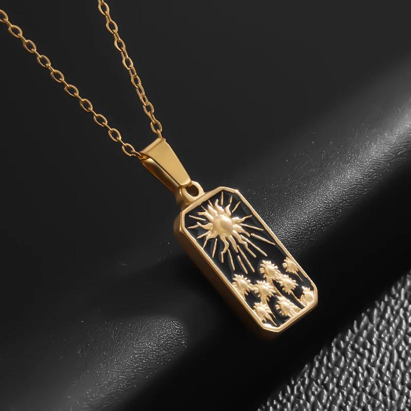 Collier Carte de Tarot en Acier Inoxydable - Pendentif Étoile et Soleil pour Femme