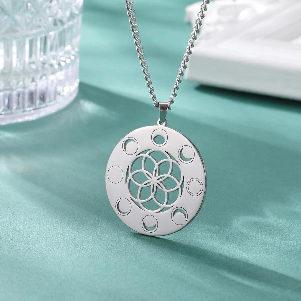 Collier Phase de Lune - Pendentif Géométrie Sacrée et Amulette Wiccan en Acier Inoxydable