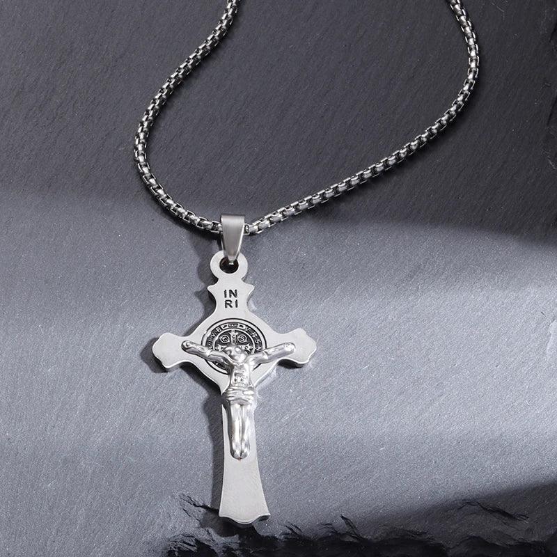 Collier Croix Inversée - Pendentif en Acier Inoxydable pour Pouvoir Spirituel et Mystique - Variante